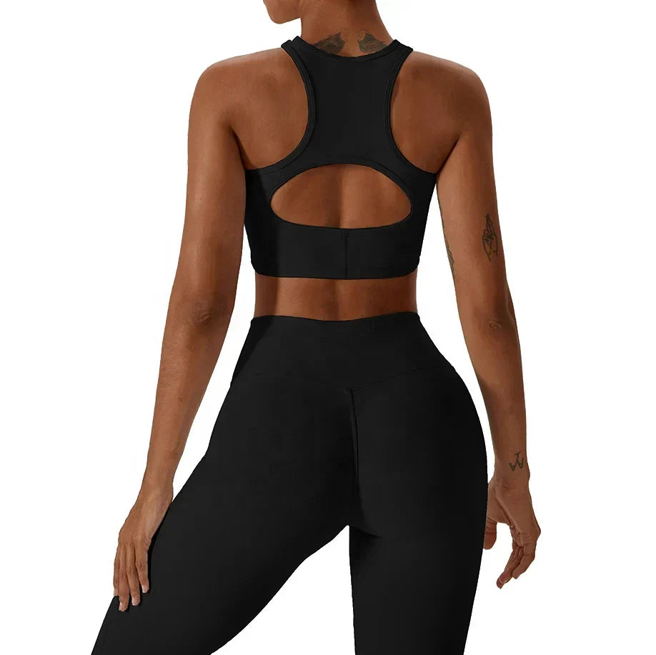 Elegantes Activewear-Set in V-Linie